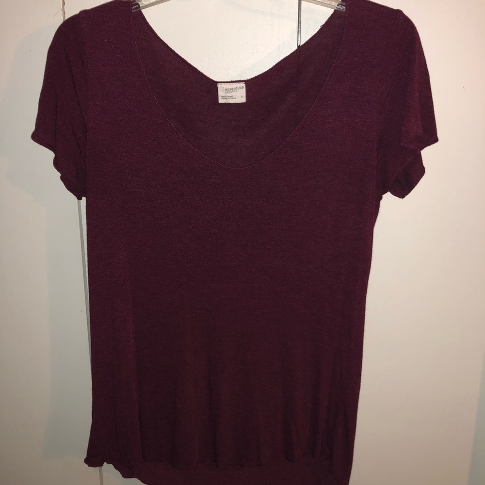 Maroon t-shirt